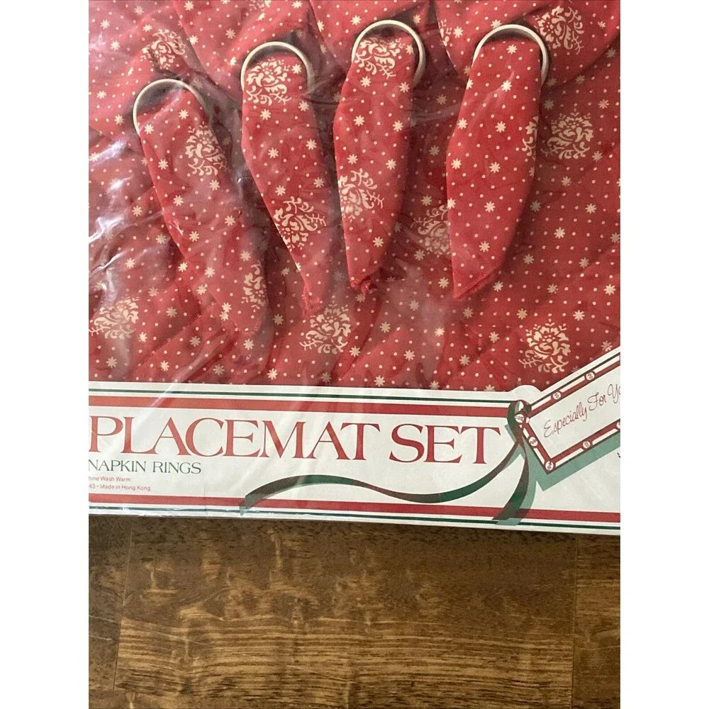NOS 1991 Town & Country Living Christmas 12 Pc Placement Set Sealed Red NIP